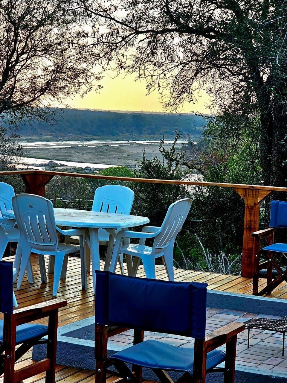 Luxury GuesthouseCo RiverBend House in South Africa