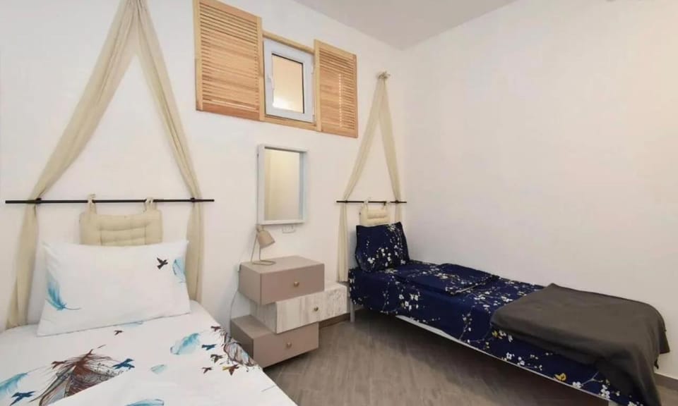 Stylish 2BR Apartment with Balcony by Republic Square - City Center I Стильные апартаменты с 2 спальнями и балконом у площади Республики-Центр Города Apartment in Yerevan