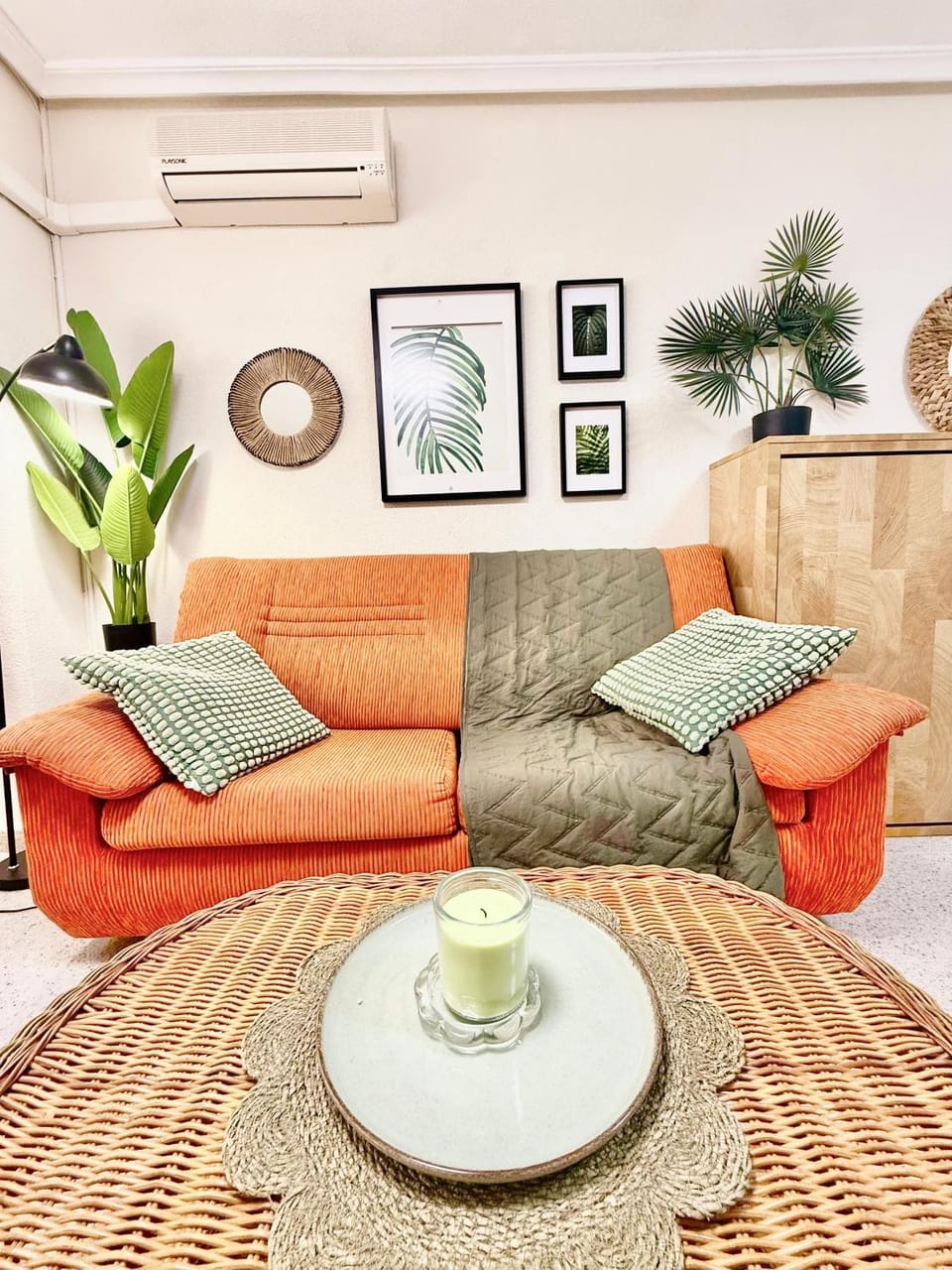 Living room, Seating area