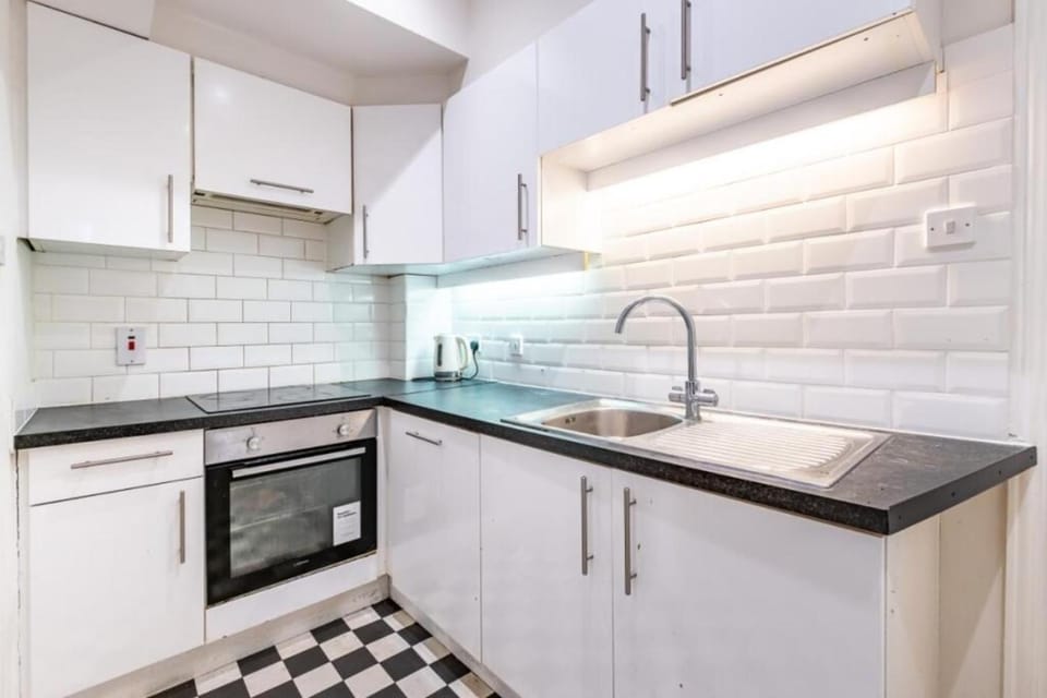 Kitchen or kitchenette, dishwasher, pet friendly, stove