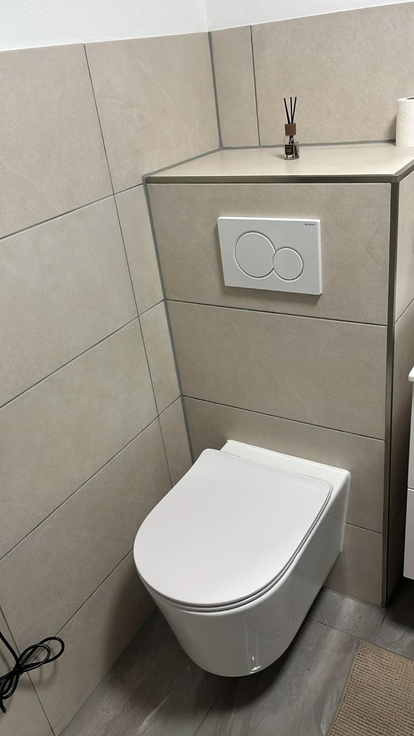 Toilet, Bathroom
