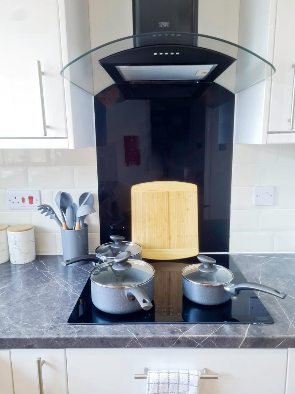Kitchen or kitchenette, stove