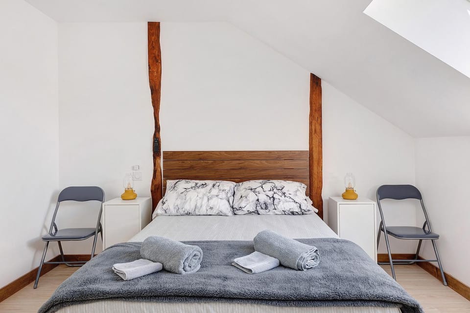 Property building, Living room, Bedroom