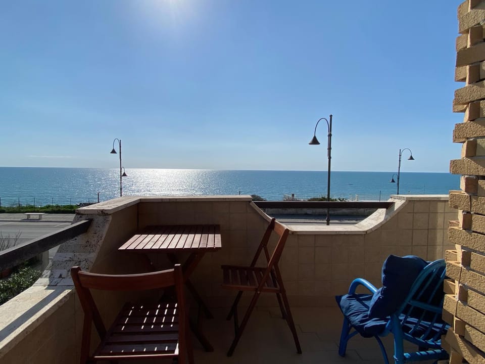 View (from property/room), Balcony/Terrace