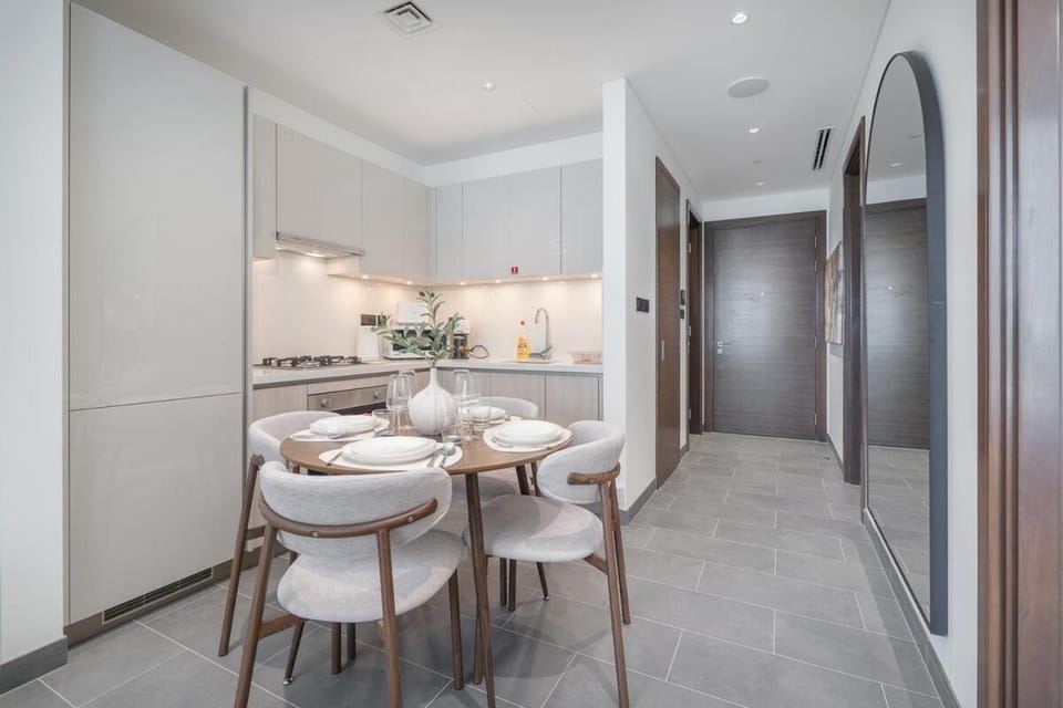 Spacious 1BR with Bunk Beds, Sobha Living Apartment in Dubai