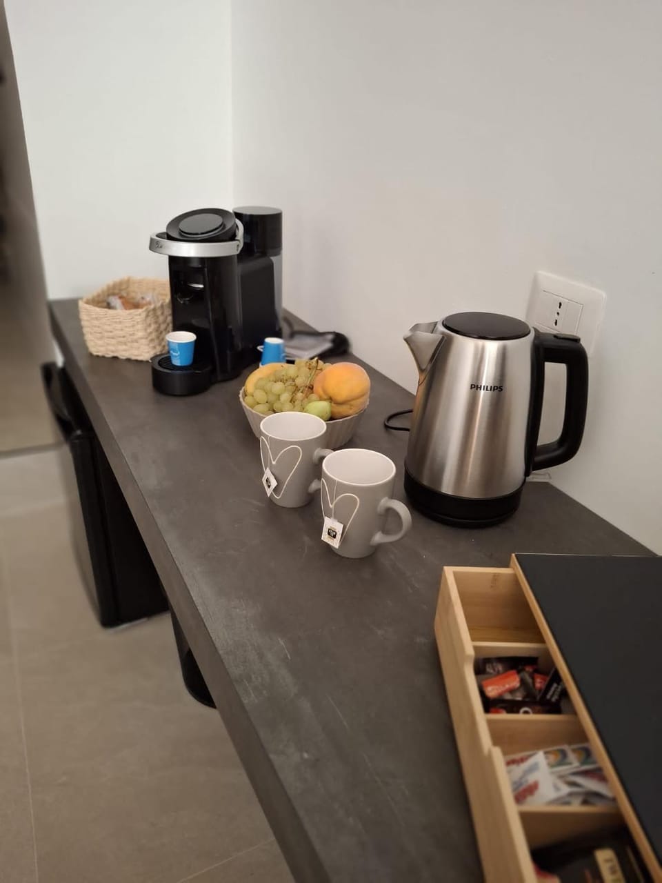 Coffee/tea facilities