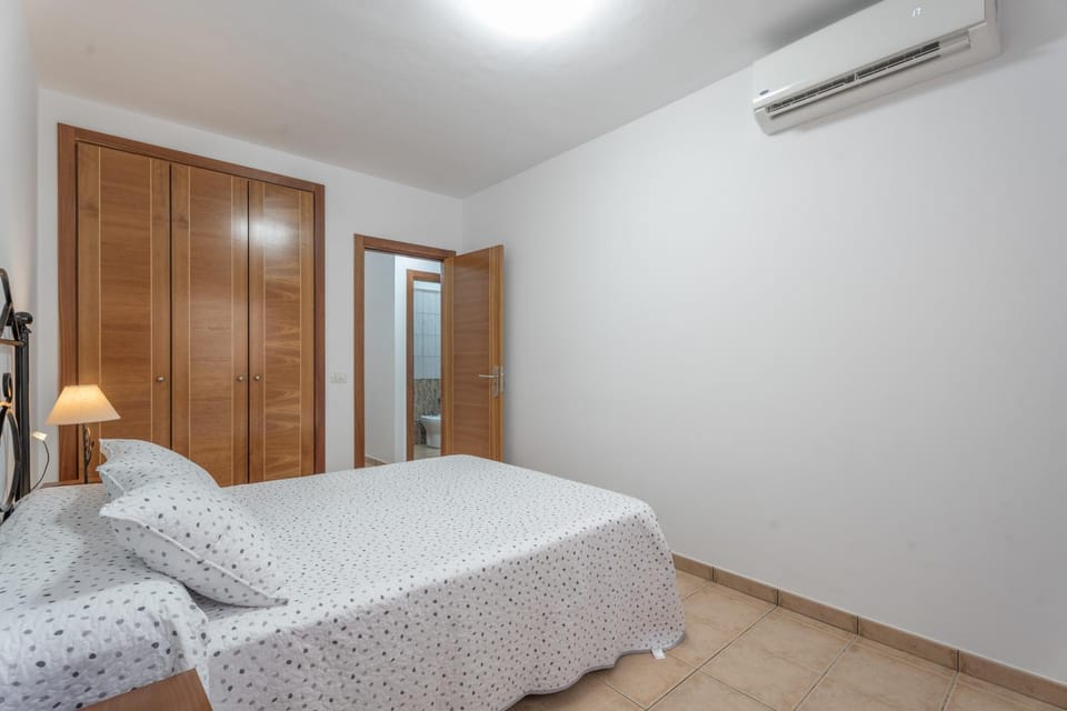 Bathroom, Living room