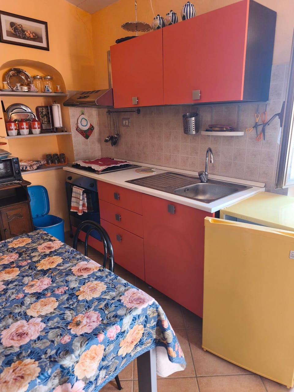 Kitchen or kitchenette, Living room