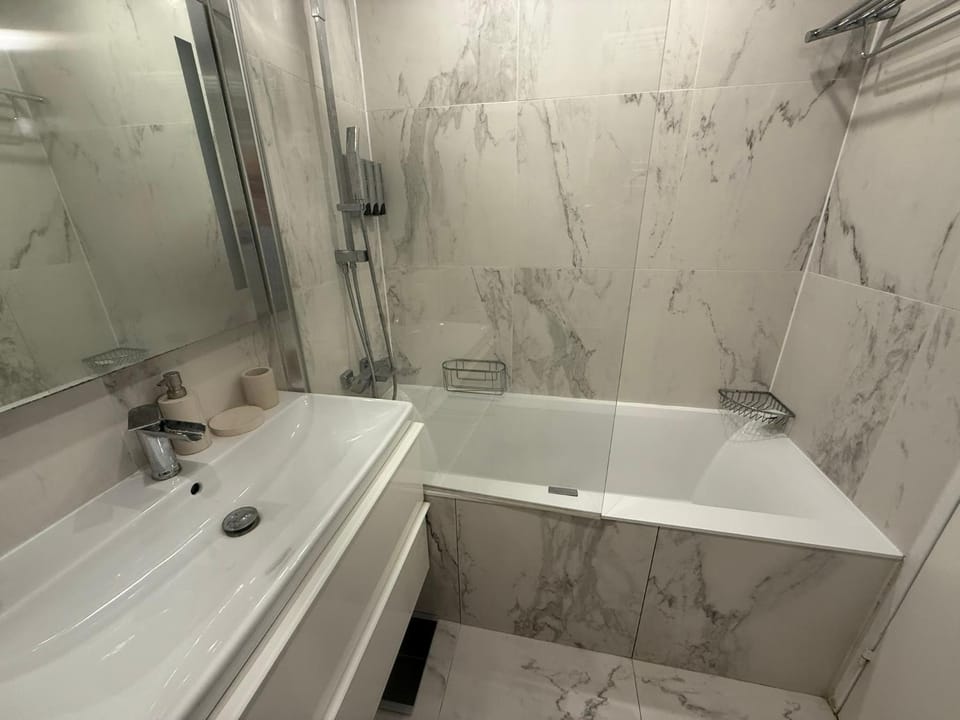Shower, Bathroom, Bath