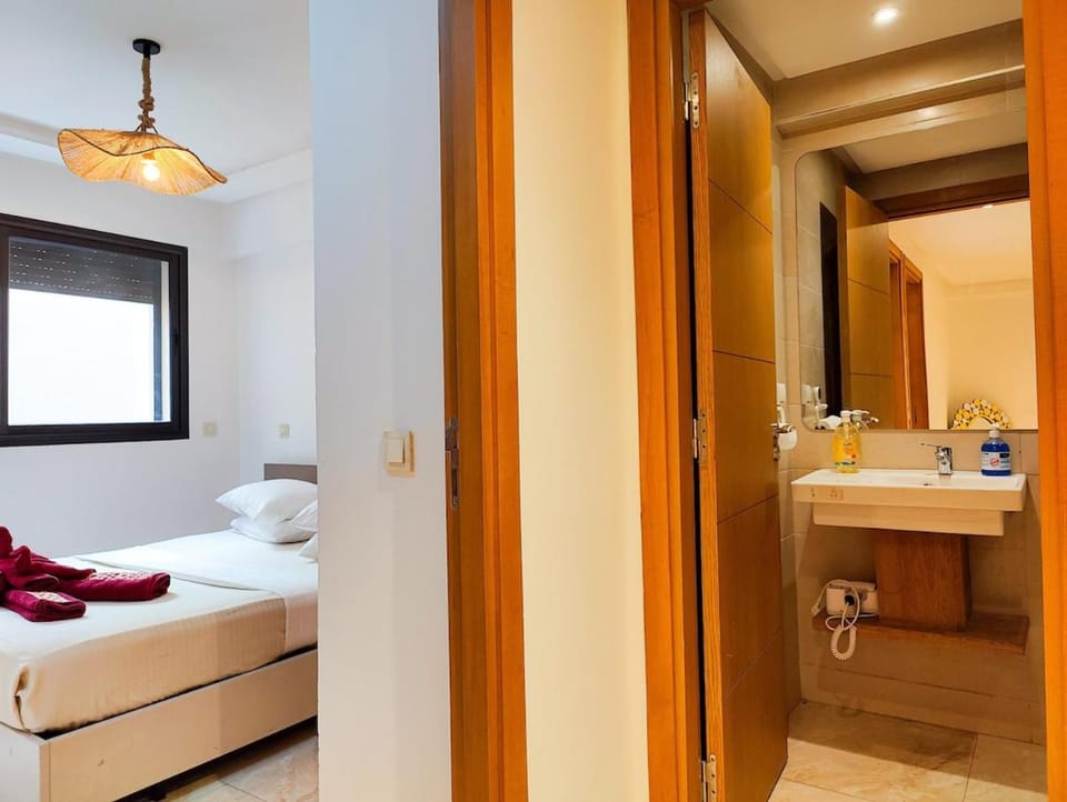 Elegant 3-Bedroom Duplex Downtown Private Terrace Apartment in Marrakesh