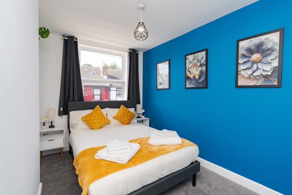 Open Mind Property - Cozy 4BR Flat & HotTub, Bognor Apartment in Bognor Regis
