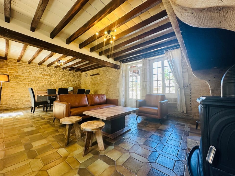 La Floraison - 2 personnes House in Bourgogne-Franche-Comté