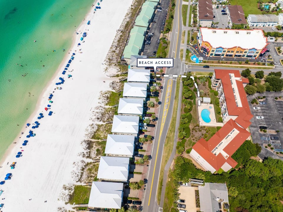 Emerald Waters 309- Sea'n Blue- Pool and Hot Tub House in Miramar Beach