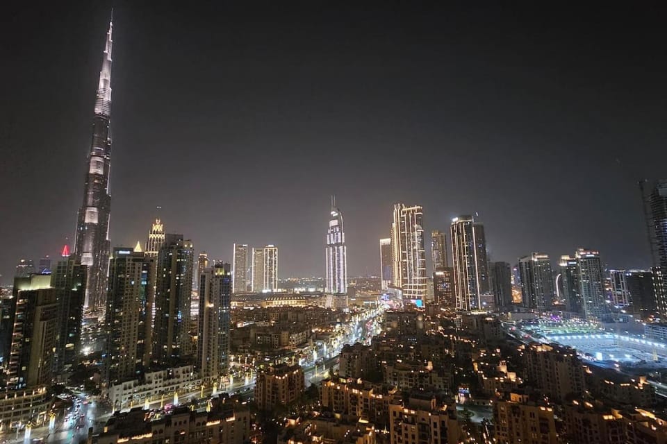 Luxury Retreat Apt, Burj Khalifa Rooftop View, Near Dubai Mall - Imperial Avenue Apartment in Dubai