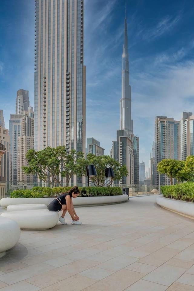 Luxury Retreat Apt, Burj Khalifa Rooftop View, Near Dubai Mall - Imperial Avenue Apartment in Dubai