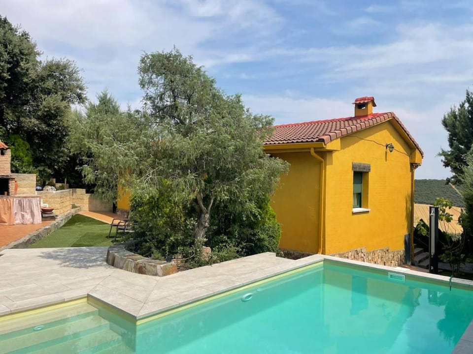 La Casa del Lago House in Sierra Norte
