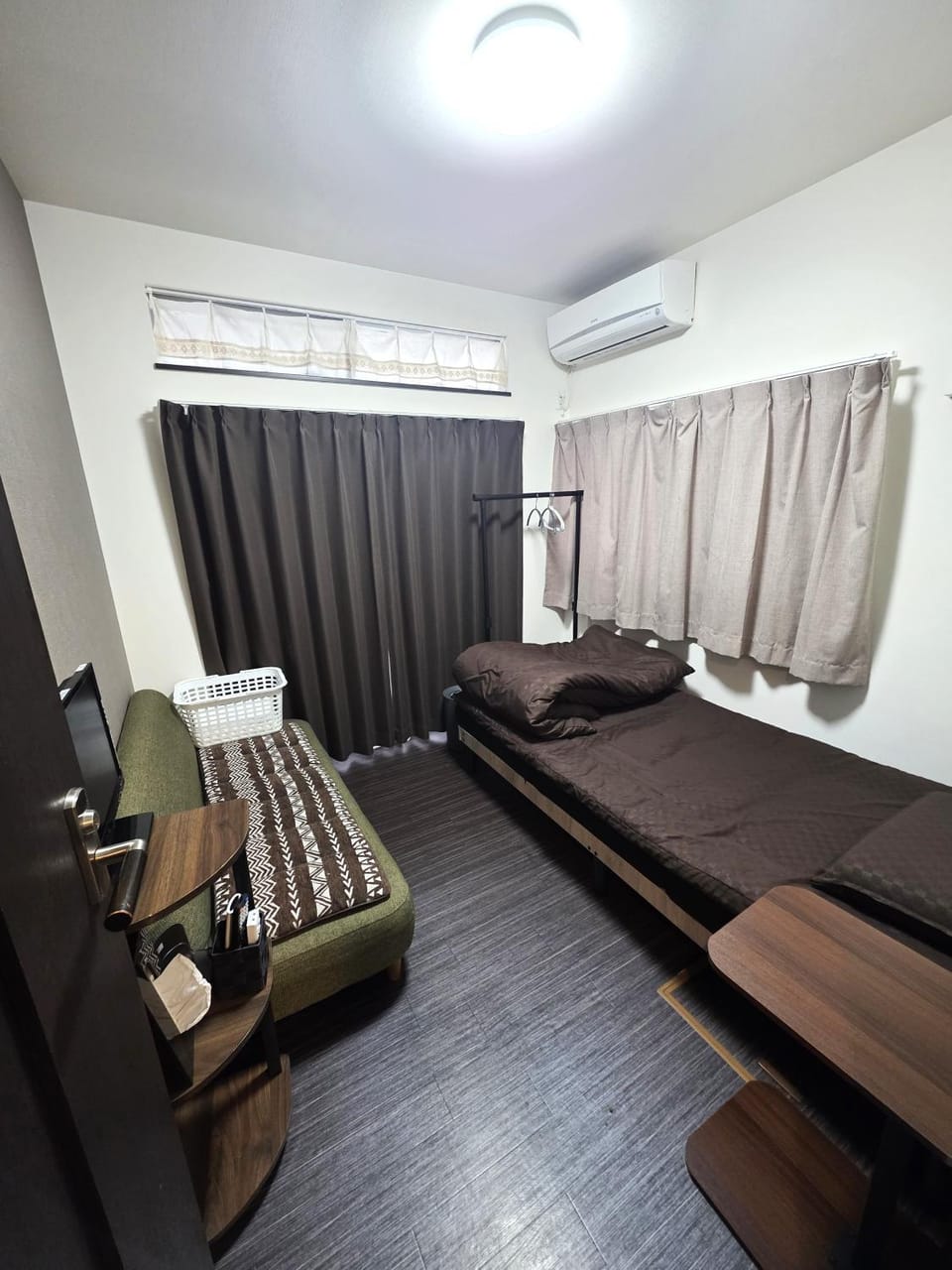 Bed, Photo of the whole room, Bedroom, heating, internet, soundproof, towels, air conditioner