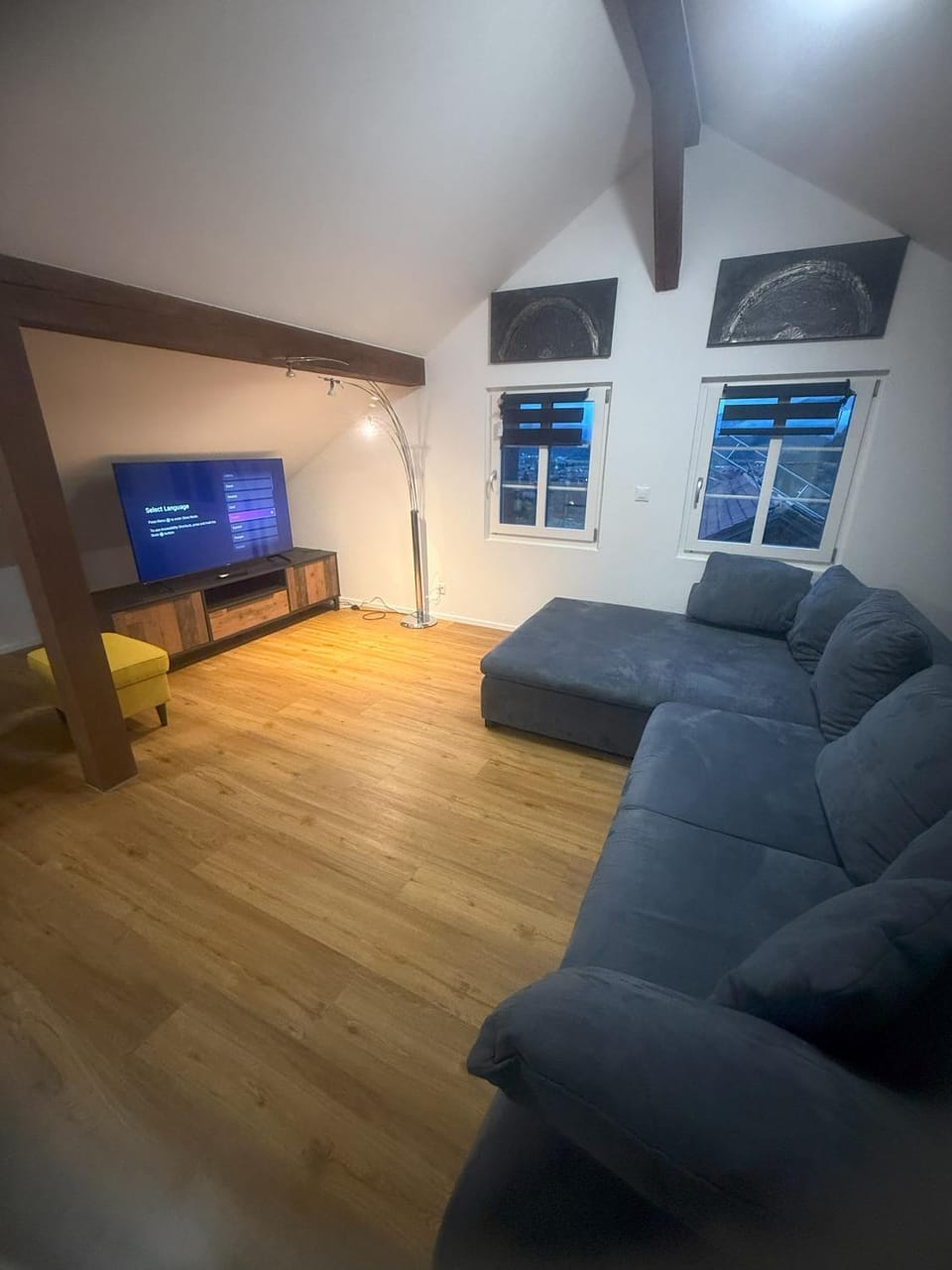 Communal lounge/ TV room, TV and multimedia, Seating area