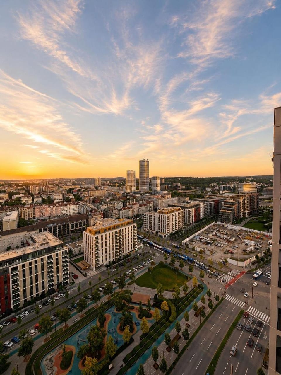 Day, Neighbourhood, Bird's eye view, City view, Street view, Sunset