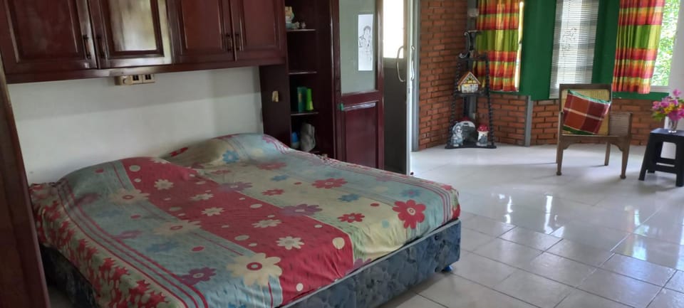 Serendipity Bed and Breakfast in Western Province