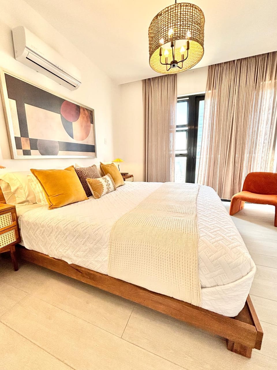Bed, Photo of the whole room, Bedroom, air conditioner