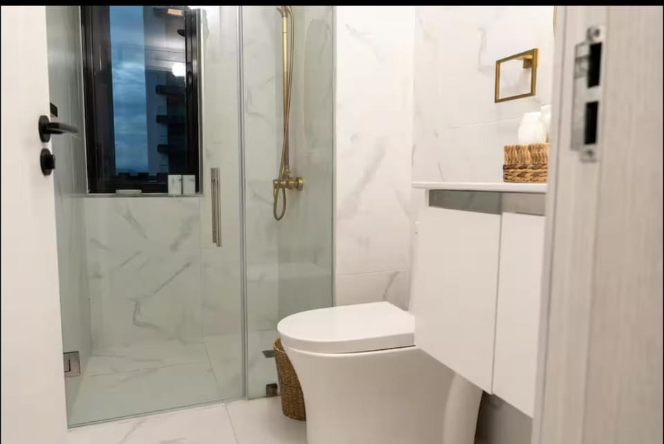 Shower, Toilet, Bathroom
