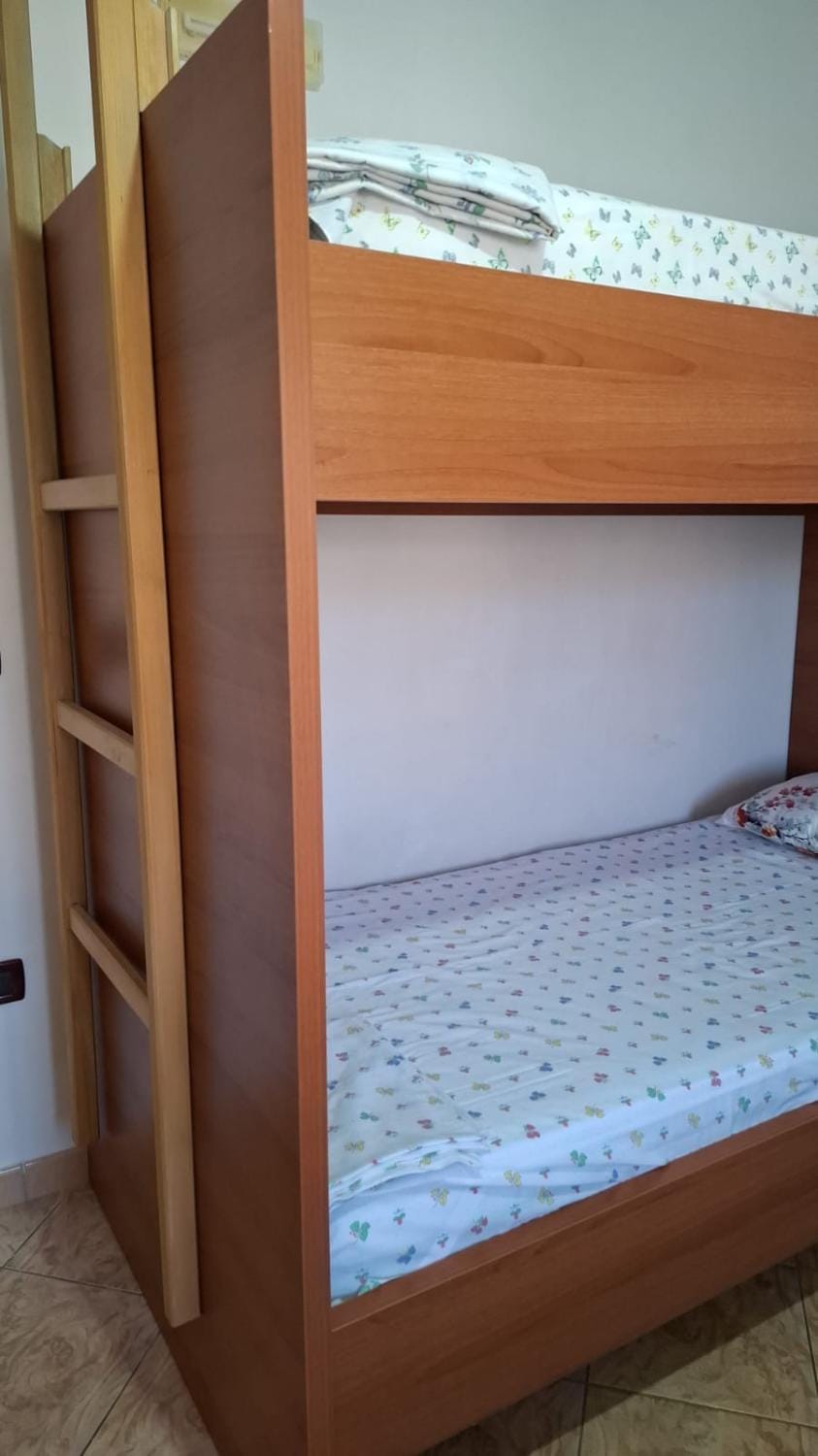 Bed, Photo of the whole room, Bedroom, bunk bed