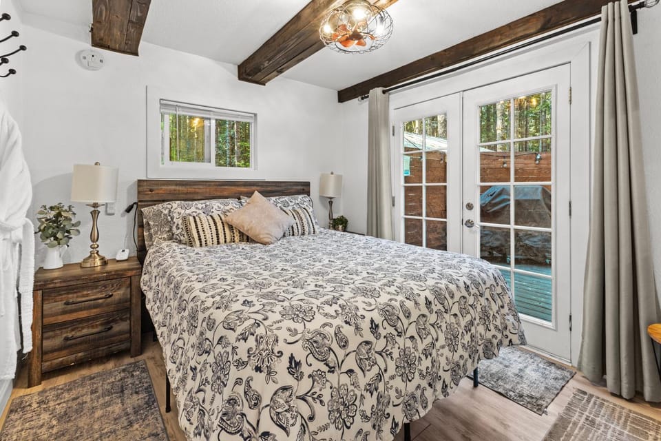 Bed, Bedroom