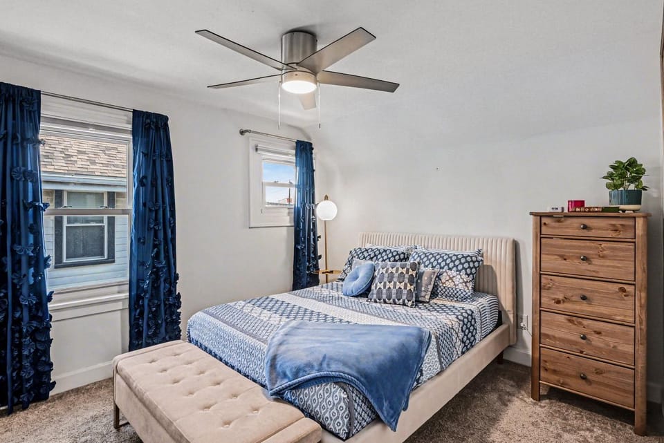Bed, Bedroom