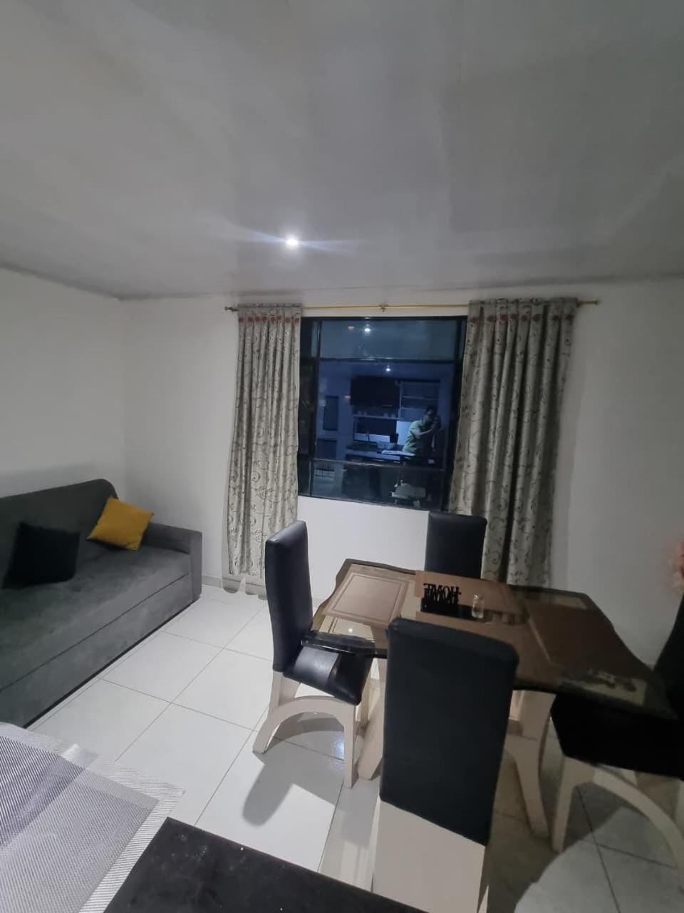Apto amoblado a 15 min de la Embajada americana Apartment in Bogota