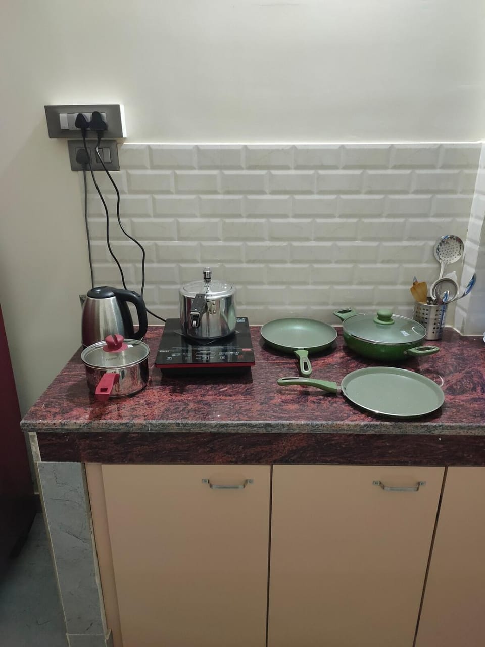 Kitchen or kitchenette