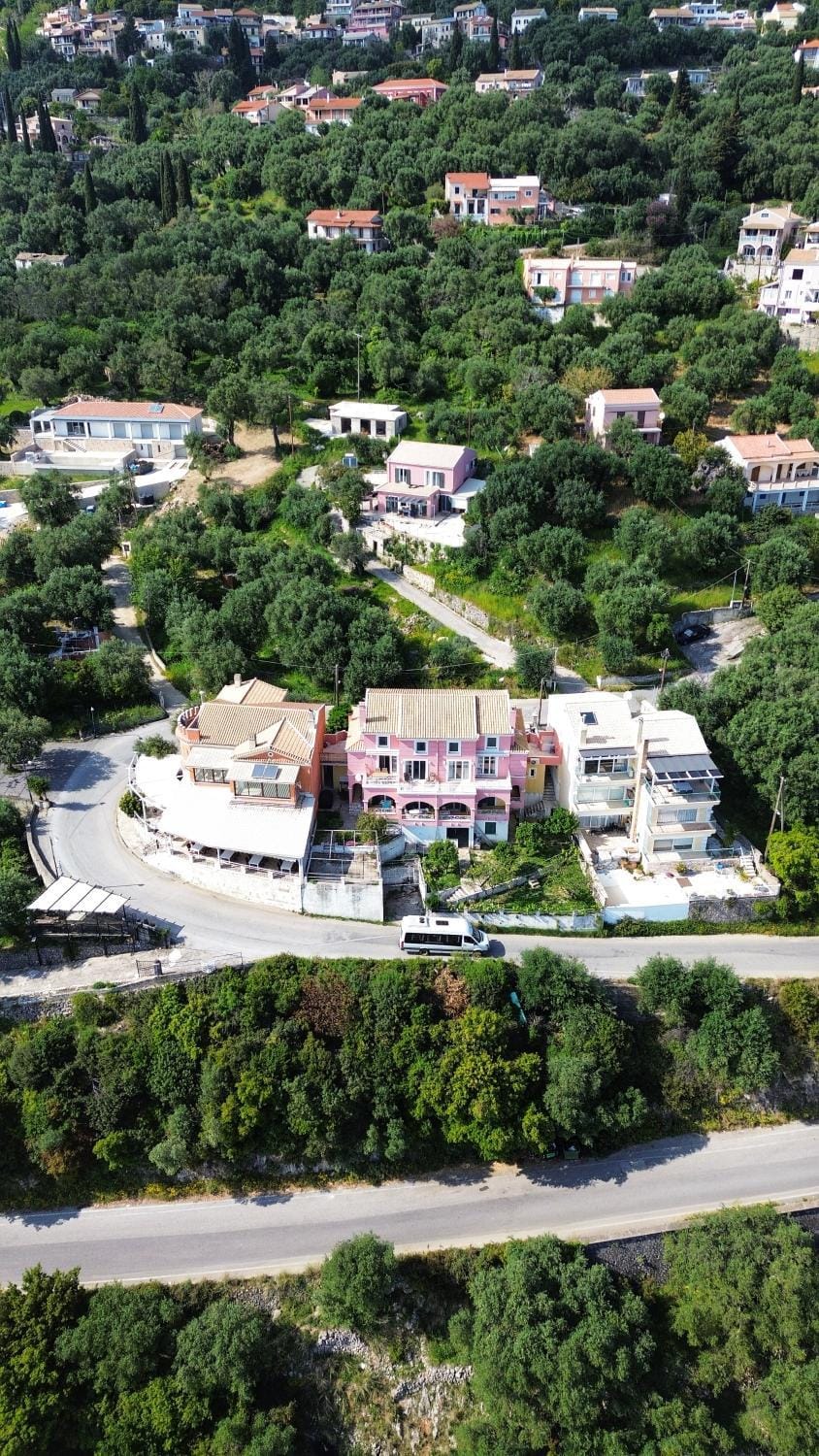 Property building, Bird's eye view, Location