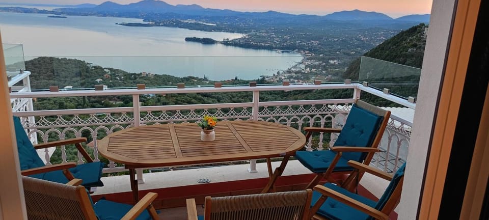 View (from property/room), Balcony/Terrace, Sea view