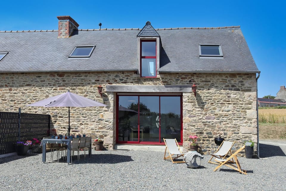 Patio, BBQ facilities, sunbed