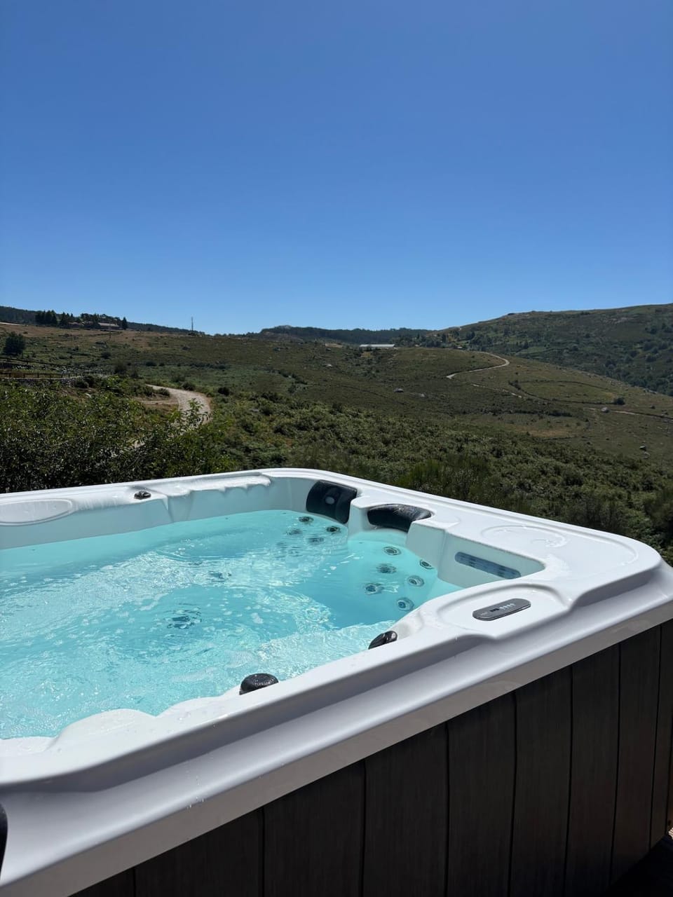 Hot Tub, Mountain view