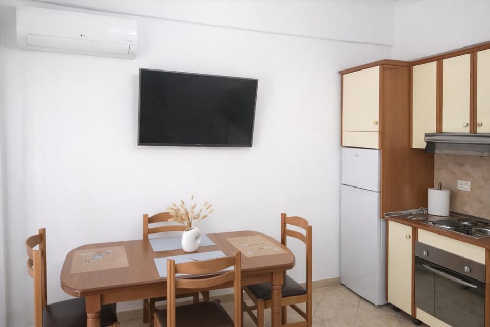 Melina's Apartament Close To The Beach Apartment in Tirana County, Albania