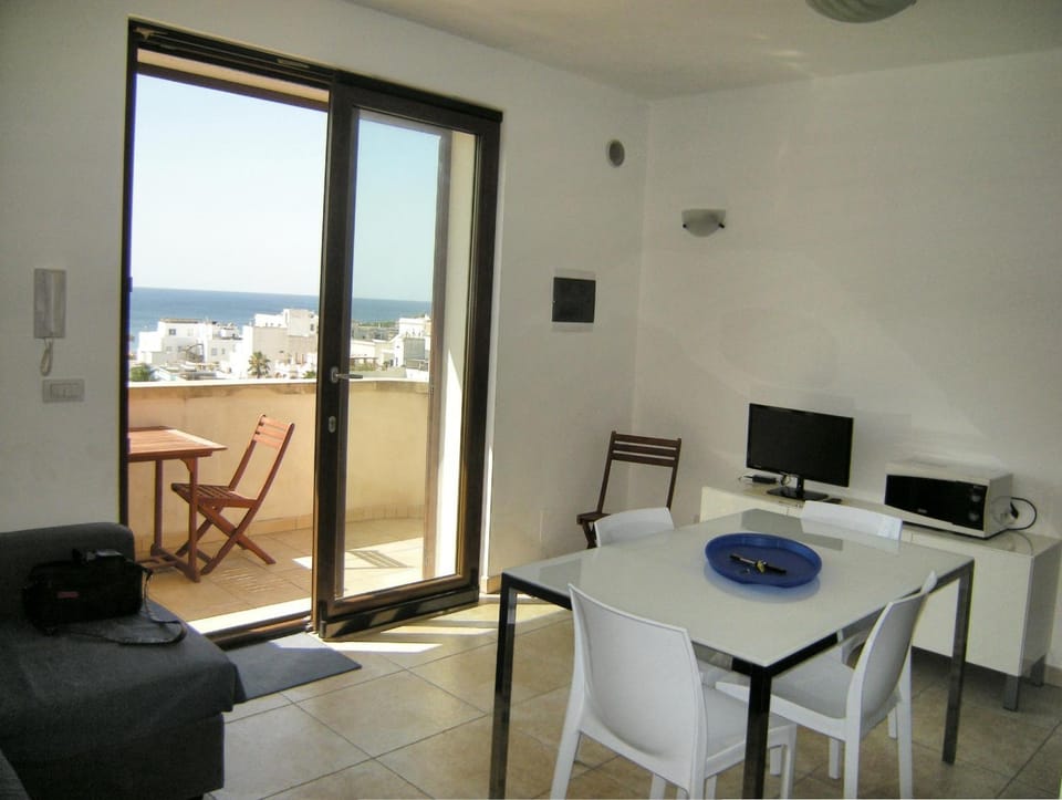 TV and multimedia, Living room, Seating area, Dining area, Sea view