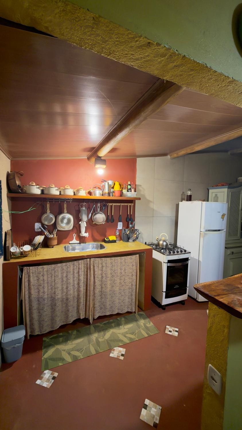 Kitchen or kitchenette, oven, pet friendly, stove, toaster