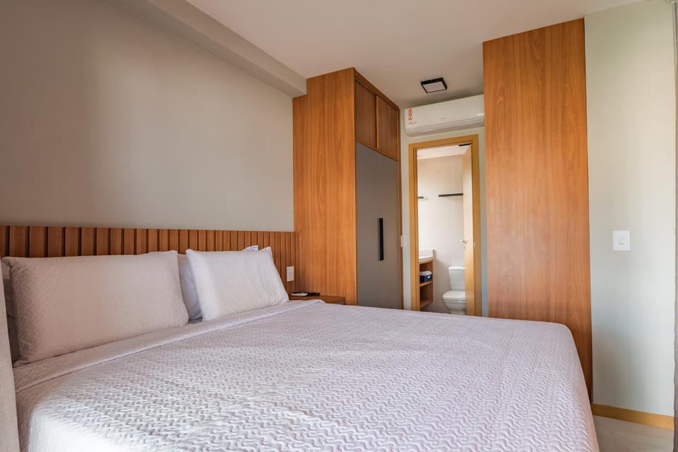 Bed, Photo of the whole room, locker
