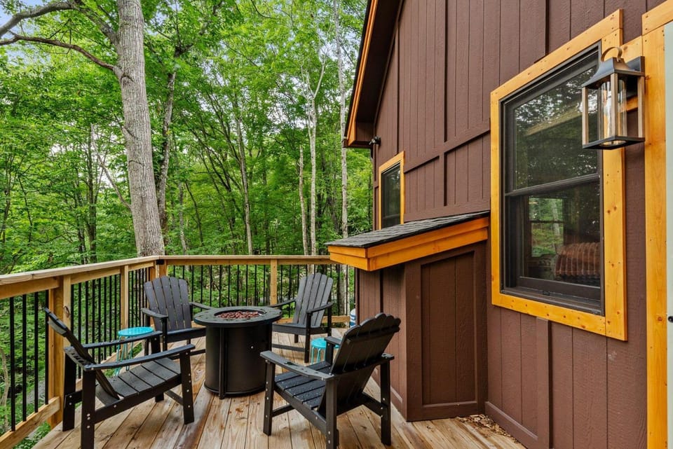 Bear Necessities House in Beech Mountain