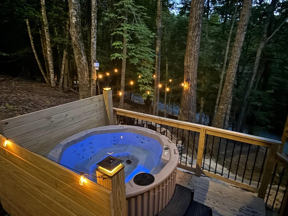 Bear Necessities House in Beech Mountain