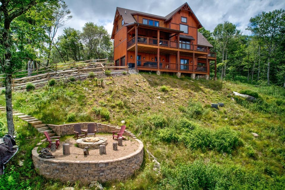 Amongst the Clouds at Chappell Farms House in Beech Mountain