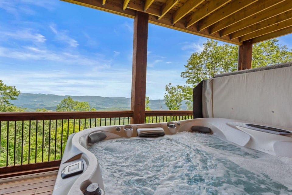 Amongst the Clouds at Chappell Farms House in Beech Mountain