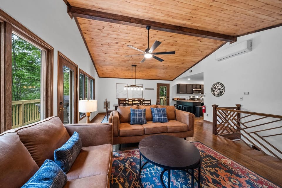 The Golden Retreat House in Beech Mountain