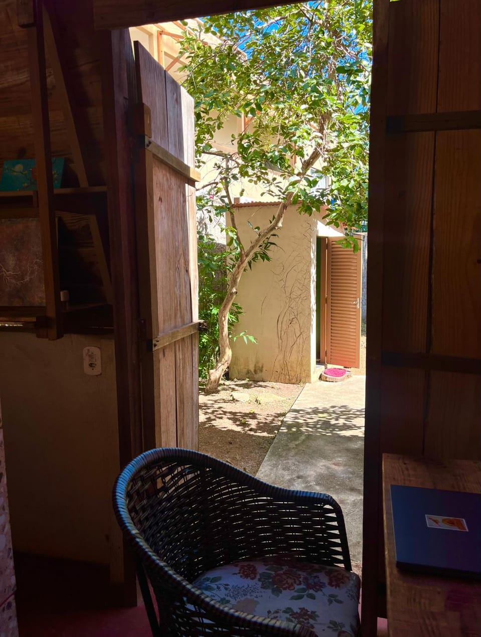 Quarto Vitral Vacation rental in State of Goiás