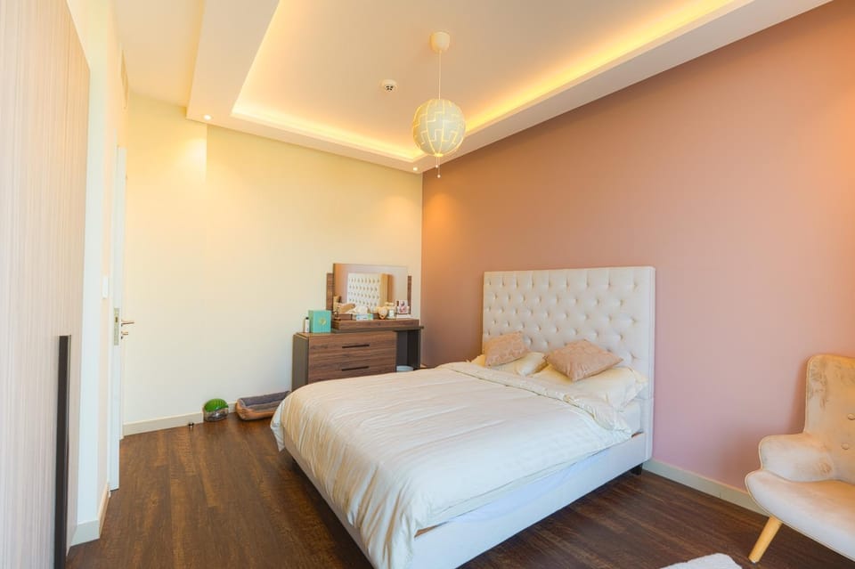 Private room in a luxury villa at Dubai hills Vacation rental in Dubai