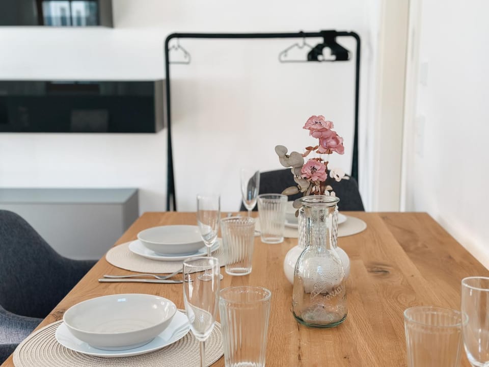 Decorative detail, Dining area