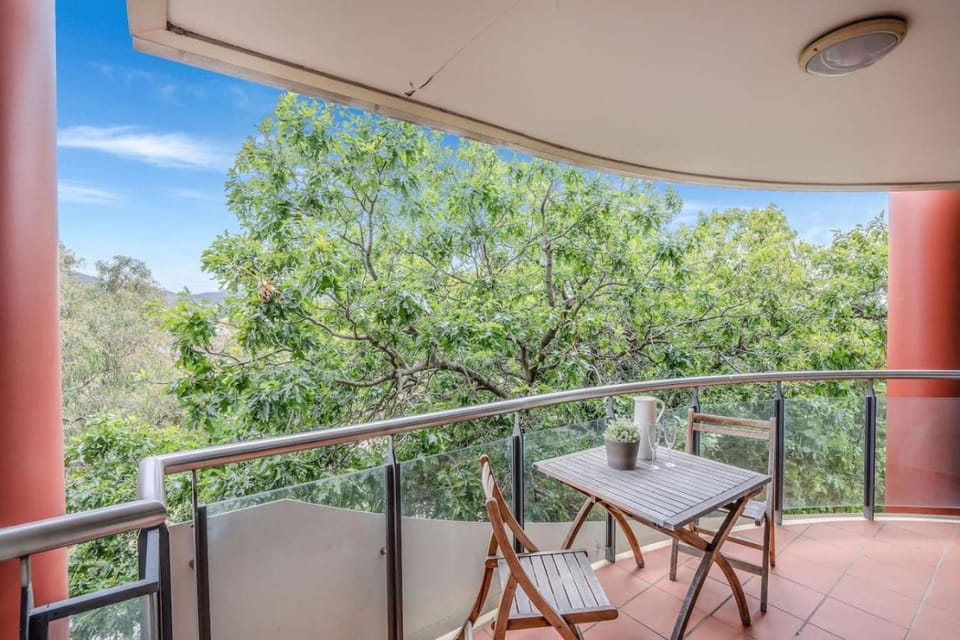 Citystyle 1Brm Phoenix in Braddon Apartment in Canberra