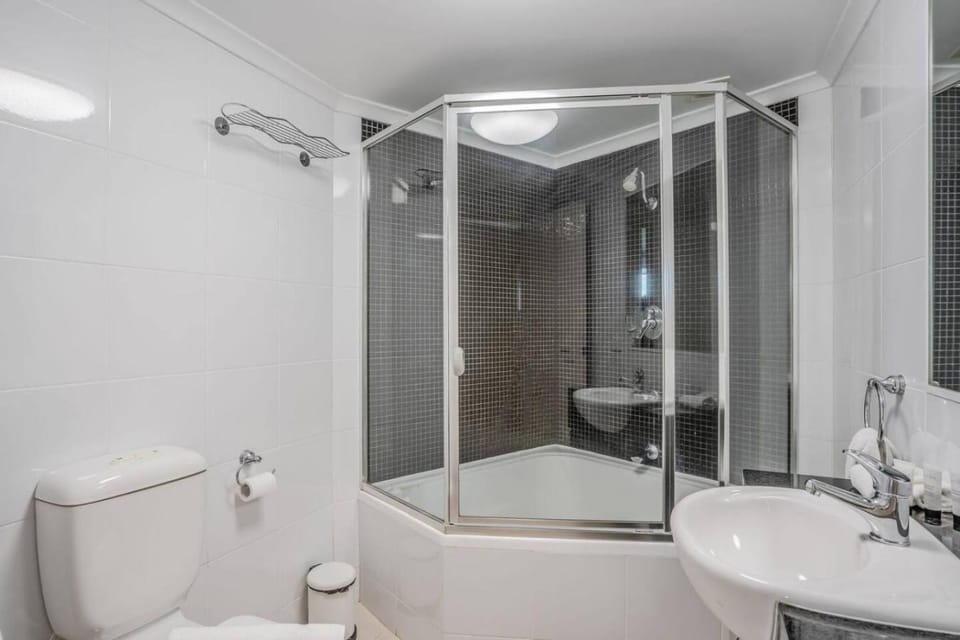 Citystyle 1Brm Phoenix in Braddon Apartment in Canberra