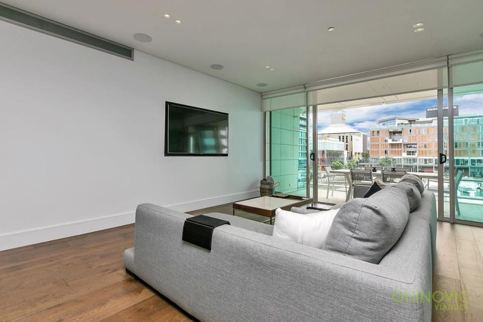 QV Stays Pure Luxury on the Viaduct Apartment in Auckland